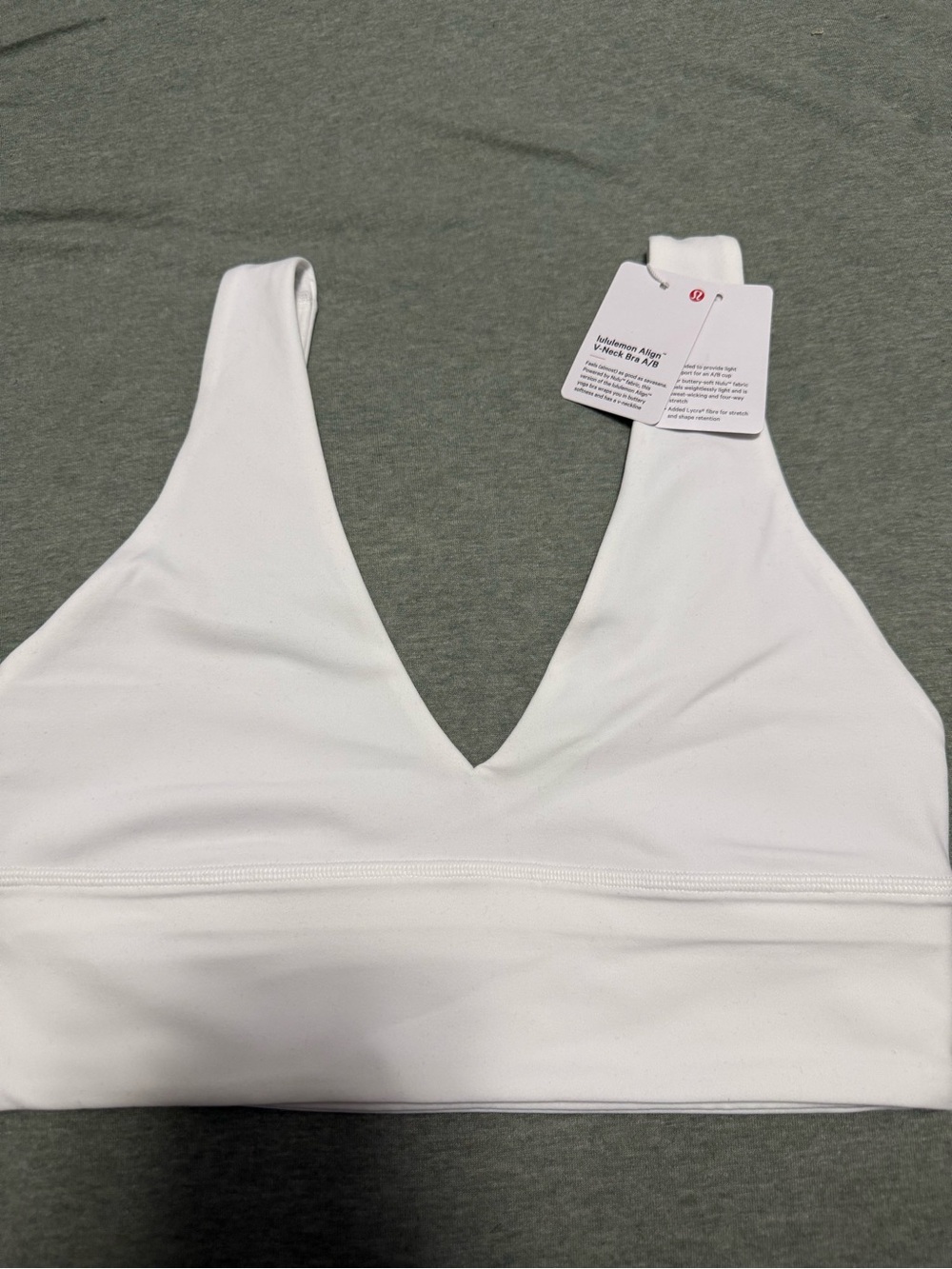 lululemon athletica White Deep V Sports Bra size 8